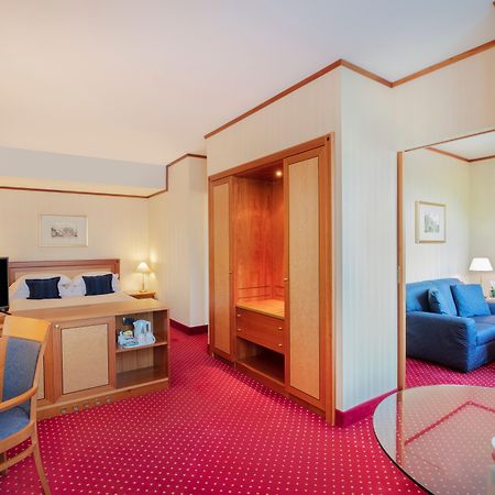 Crowne Plaza Milan Linate By Ihg Ξενοδοχείο San Donato Milanese Εξωτερικό φωτογραφία