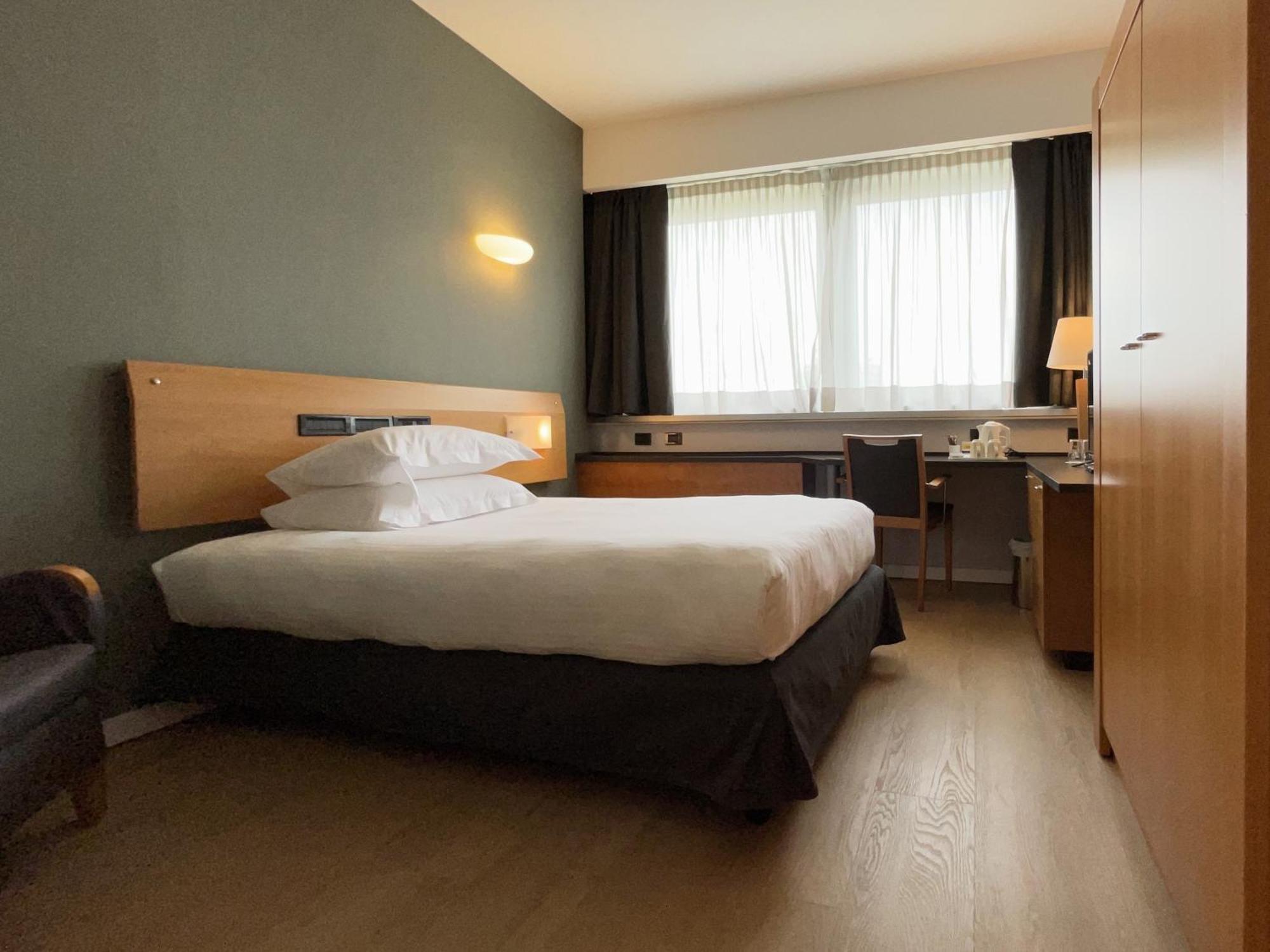 Crowne Plaza Milan Linate By Ihg Ξενοδοχείο San Donato Milanese Εξωτερικό φωτογραφία